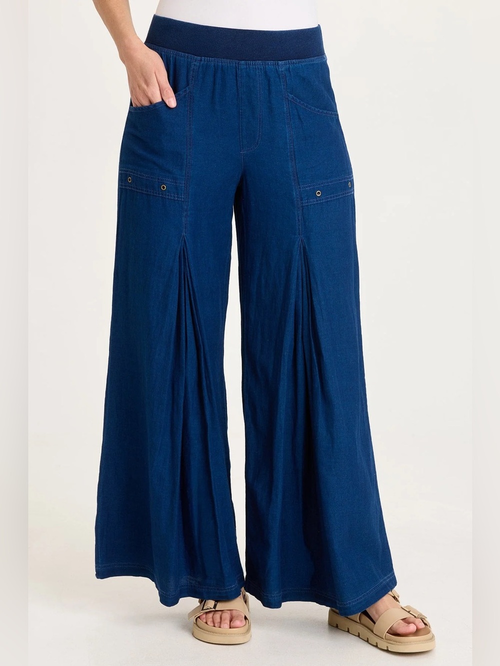 XCVI
JERONA INDIGO PLEATED WIDE LEG PANT